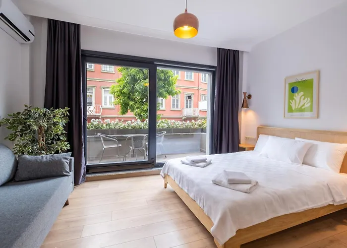 Апартаменты Mayer Tomtom Park *